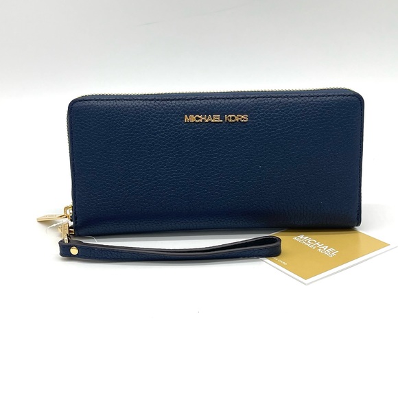 Michael Kors Large Continental Wallet Wristlet - Picture 2 of 6